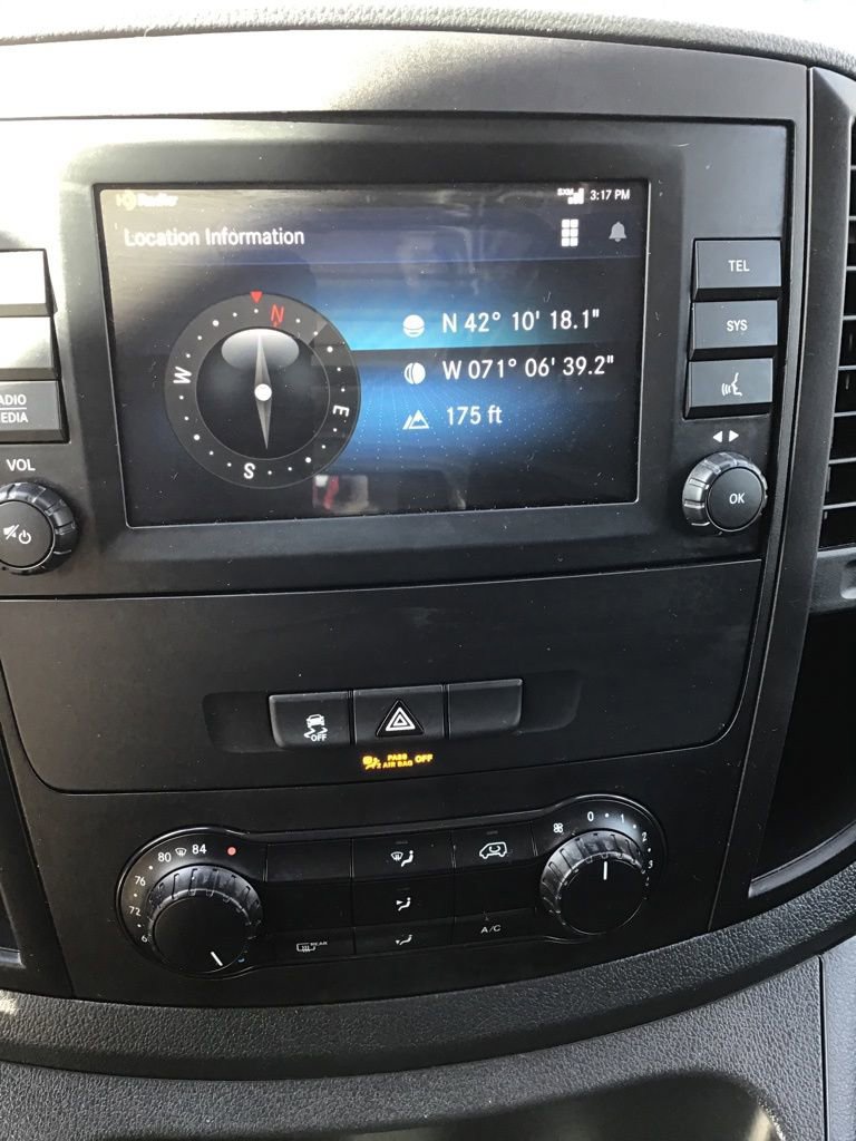 Used 2022 Mercedes-Benz Metris image 12