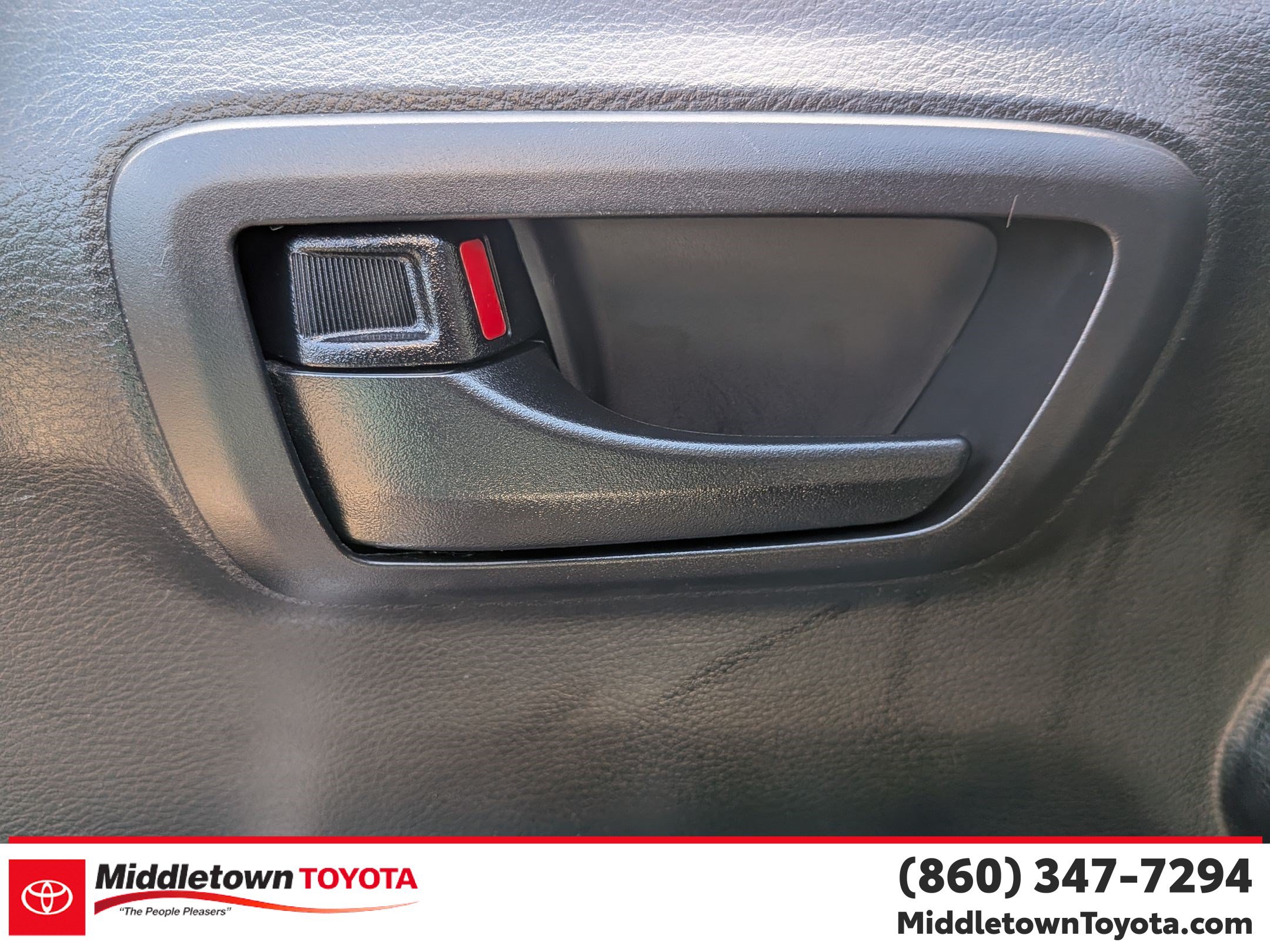 Certified 2020 Toyota Tacoma SR5 AWD/4WD image 11