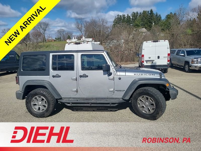 Used 2016 Jeep Wrangler Unlimited Rubicon w/ Connectivity Group image 3