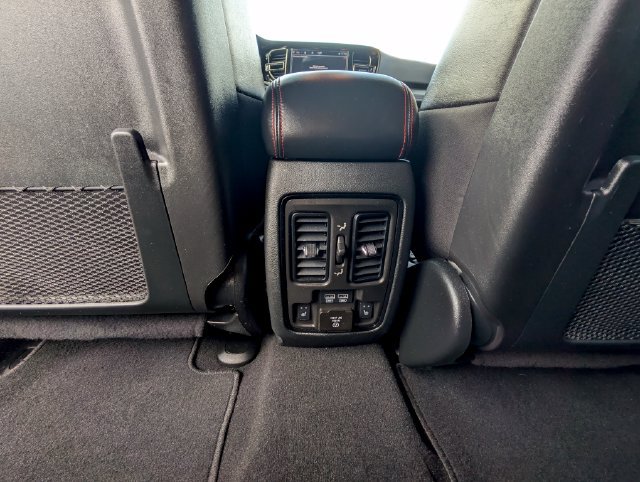 Used 2025 Dodge Durango R/T AWD/4WD image 14