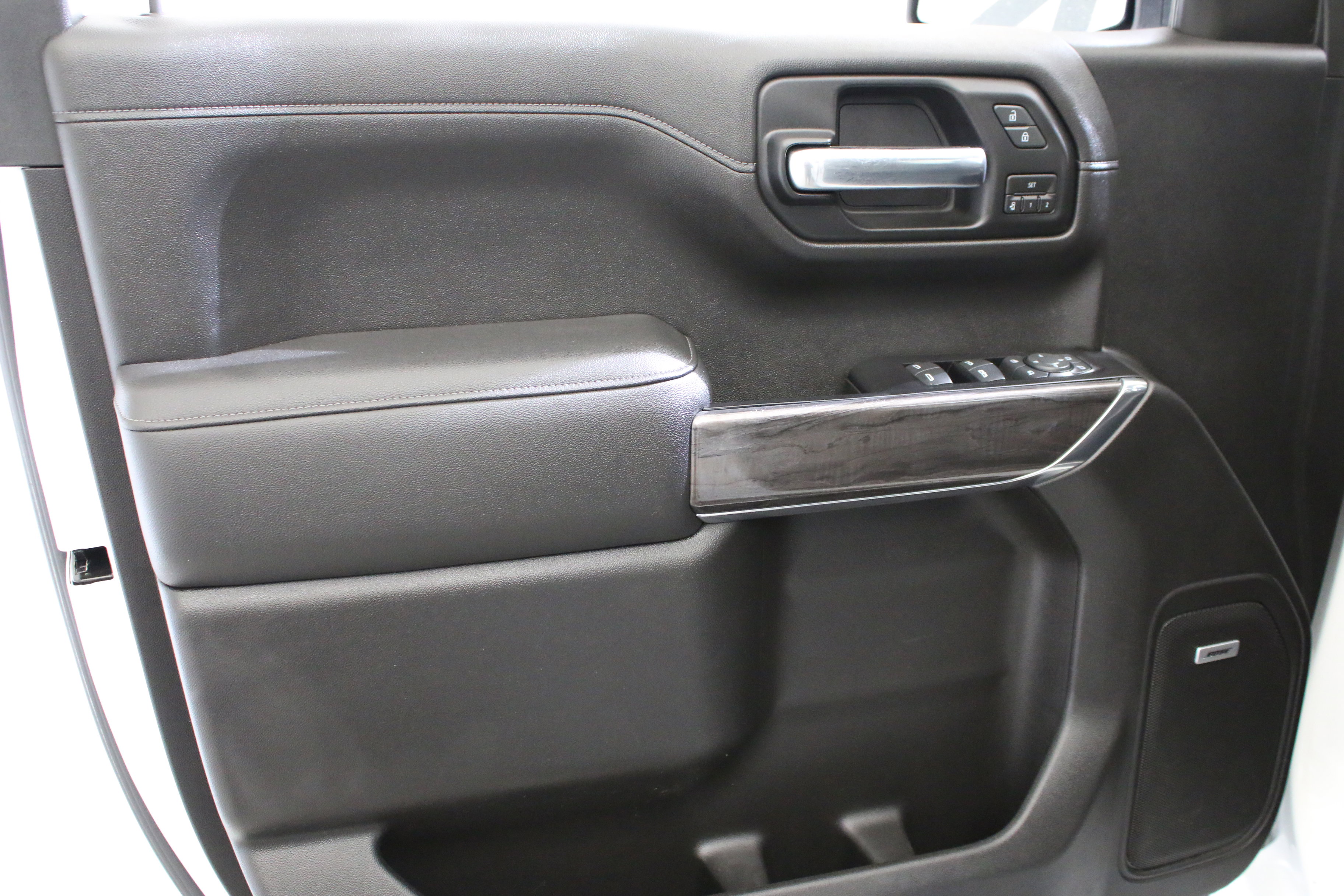 Used 2019 Chevrolet Silverado 1500 LTZ w/ LTZ Plus Package image 24