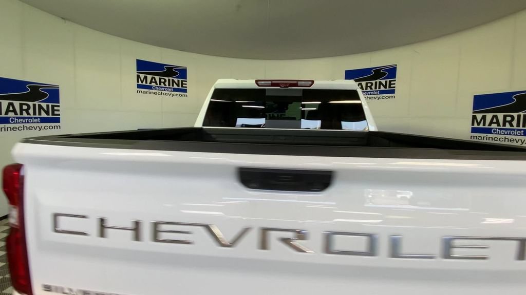 Used 2025 Chevrolet Silverado 1500 LTZ AWD/4WD image 9