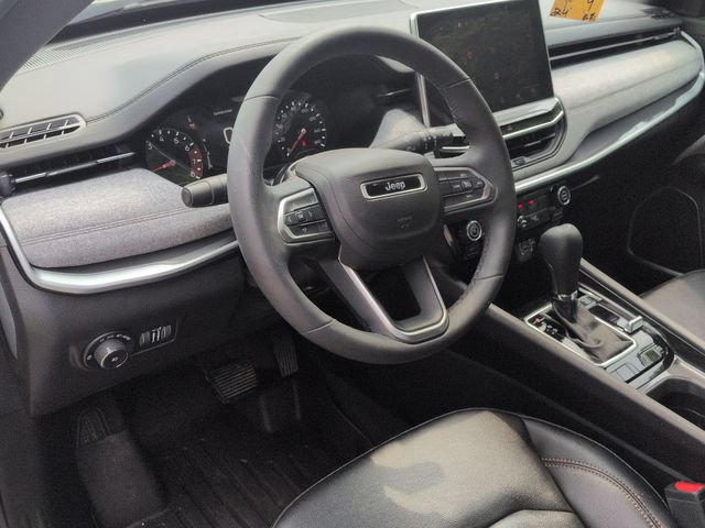 Used 2024 Jeep Compass Latitude AWD/4WD image 13
