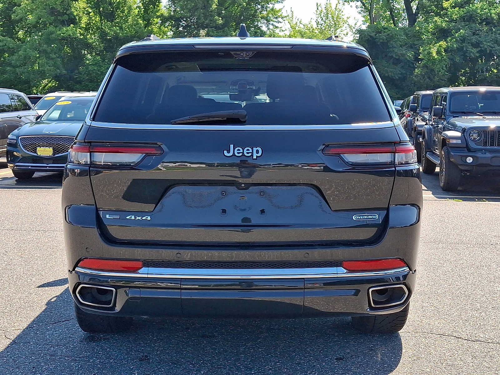 Certified 2022 Jeep Grand Cherokee L Overland w/ Luxury Tech Group IV AWD/4WD image 5