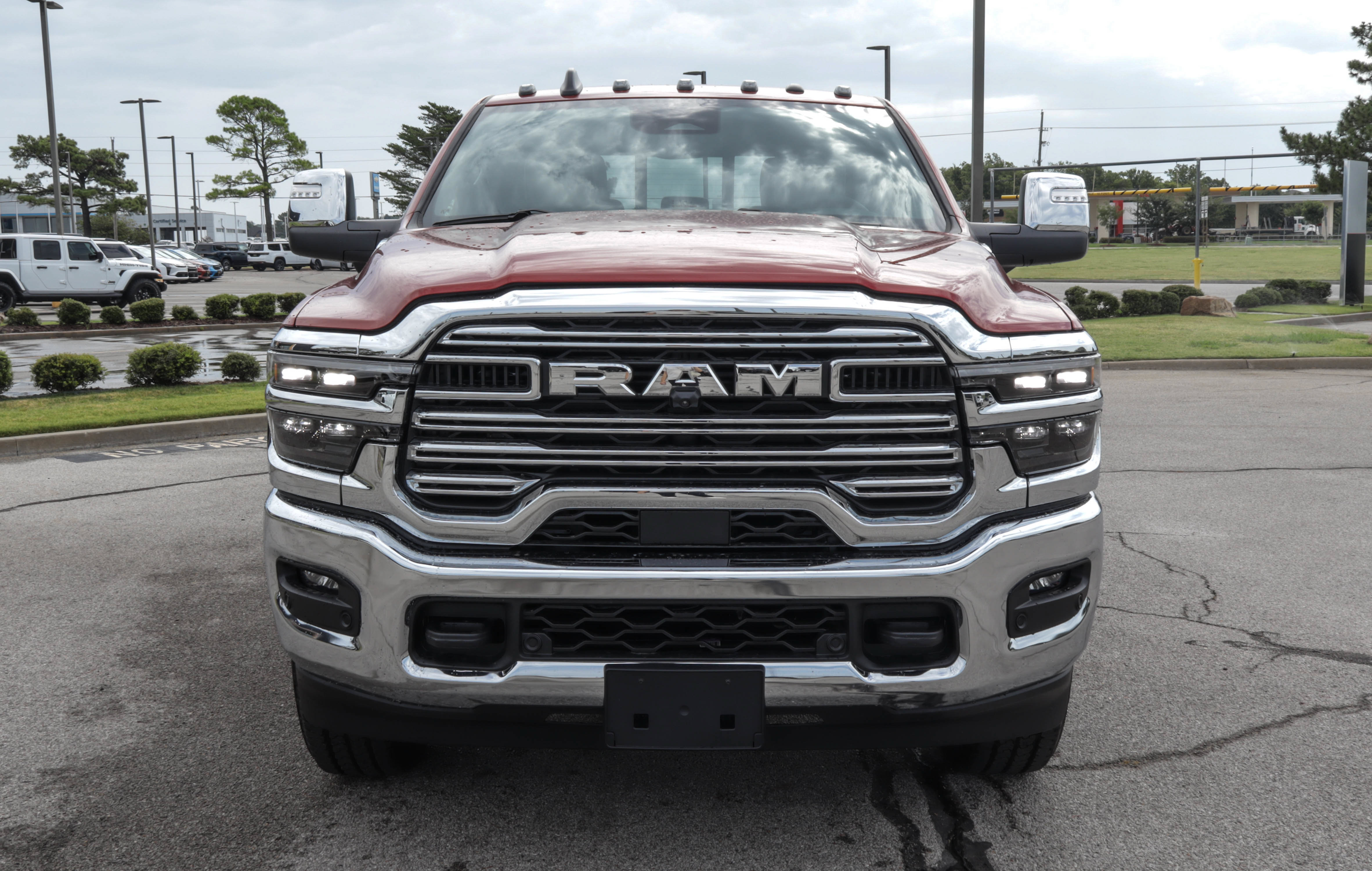 New 2027 RAM 2500 Laramie w/ Towing Technology Group AWD/4WD image 3