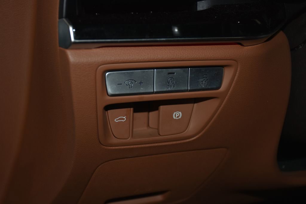 Used 2023 Genesis G80 2.5T image 8