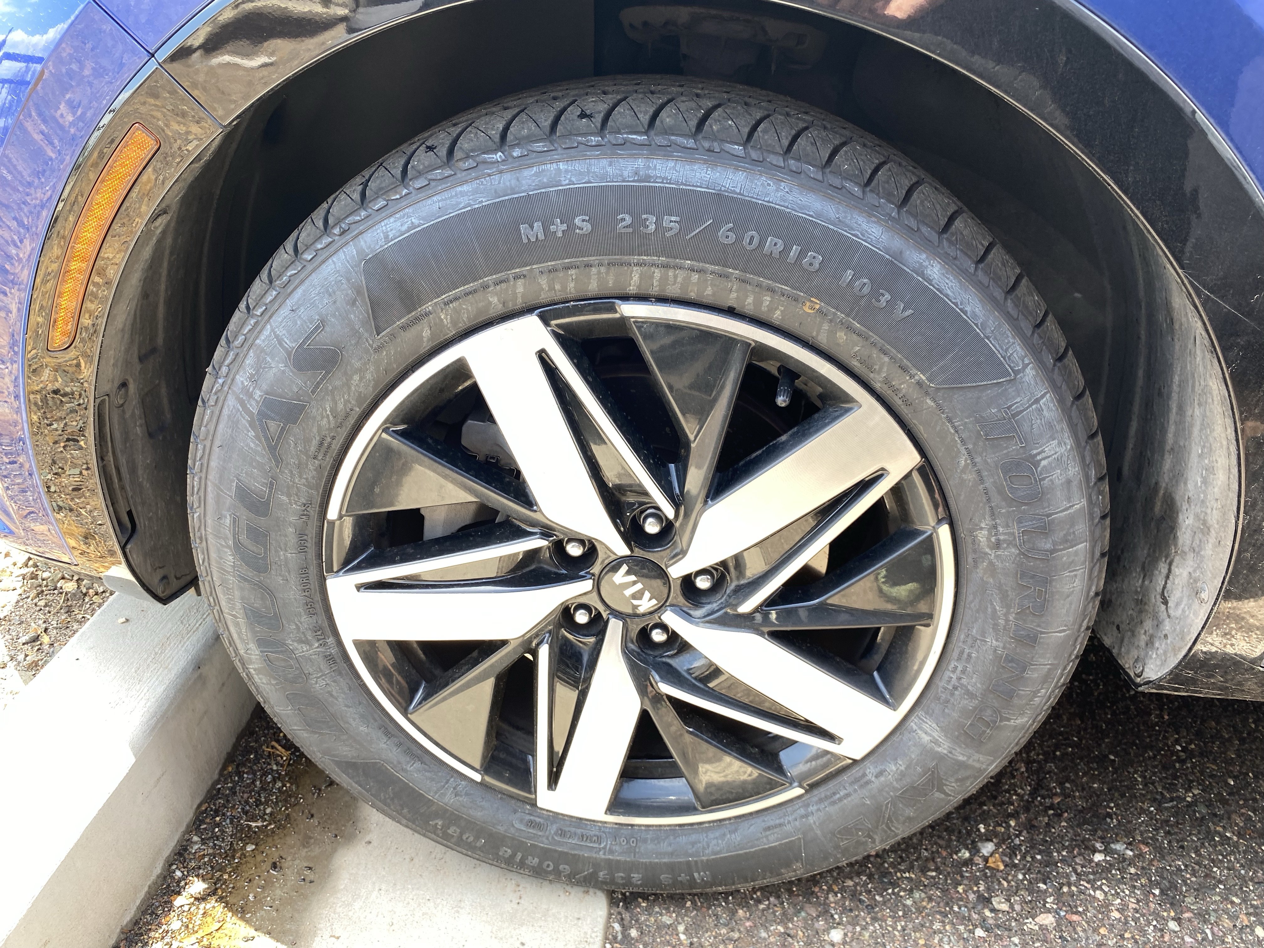 Used 2021 Kia Sorento S w/ Panoramic Sunroof Package FWD image 7
