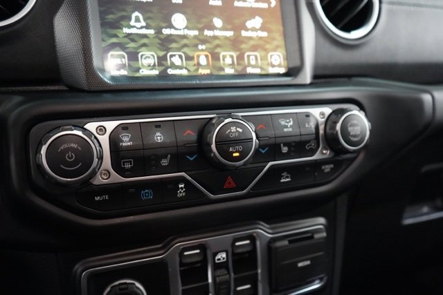 Used 2023 Jeep Wrangler Unlimited Sahara w/ Cold Weather Group image 24