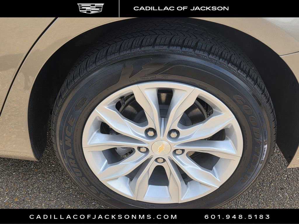 Used 2025 Chevrolet Malibu LT image 27