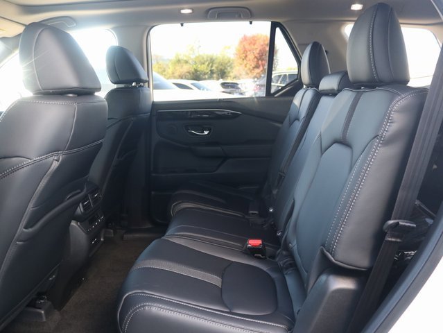 New 2025 Honda Pilot Touring image 28