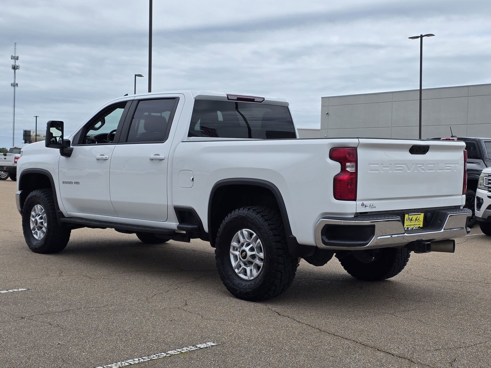 Used 2022 Chevrolet Silverado 2500 LT w/ Convenience Package AWD/4WD image 7