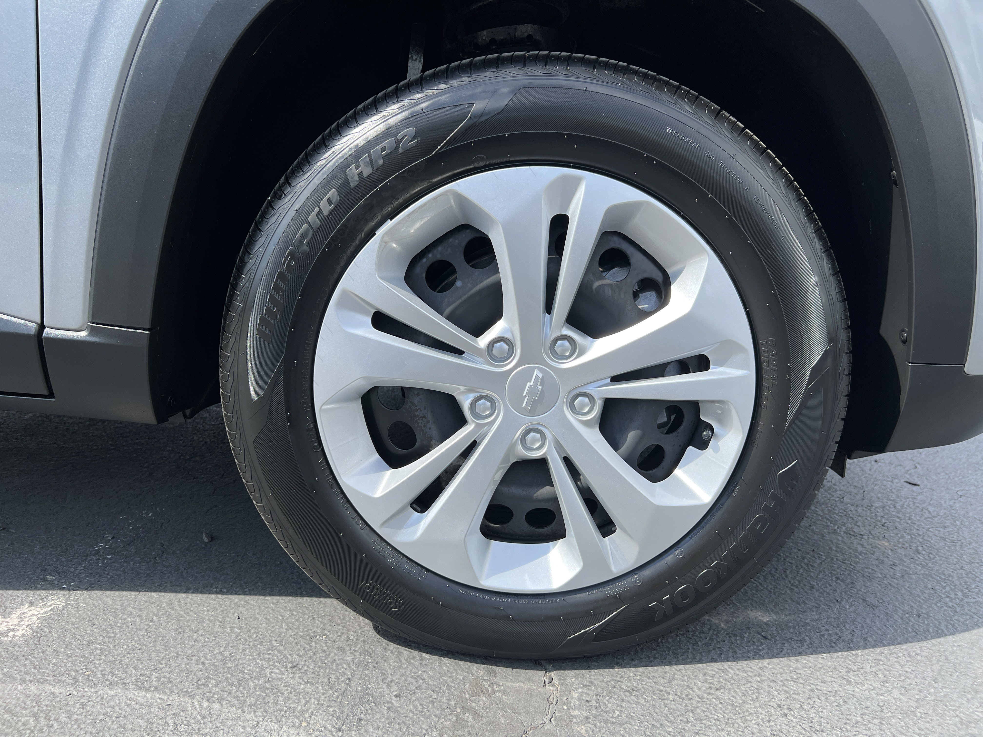 Used 2024 Chevrolet Trax LS w/ Driver Confidence Package FWD image 10