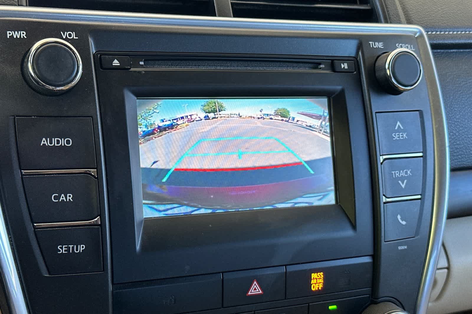 Used 2017 Toyota Camry LE FWD image 20