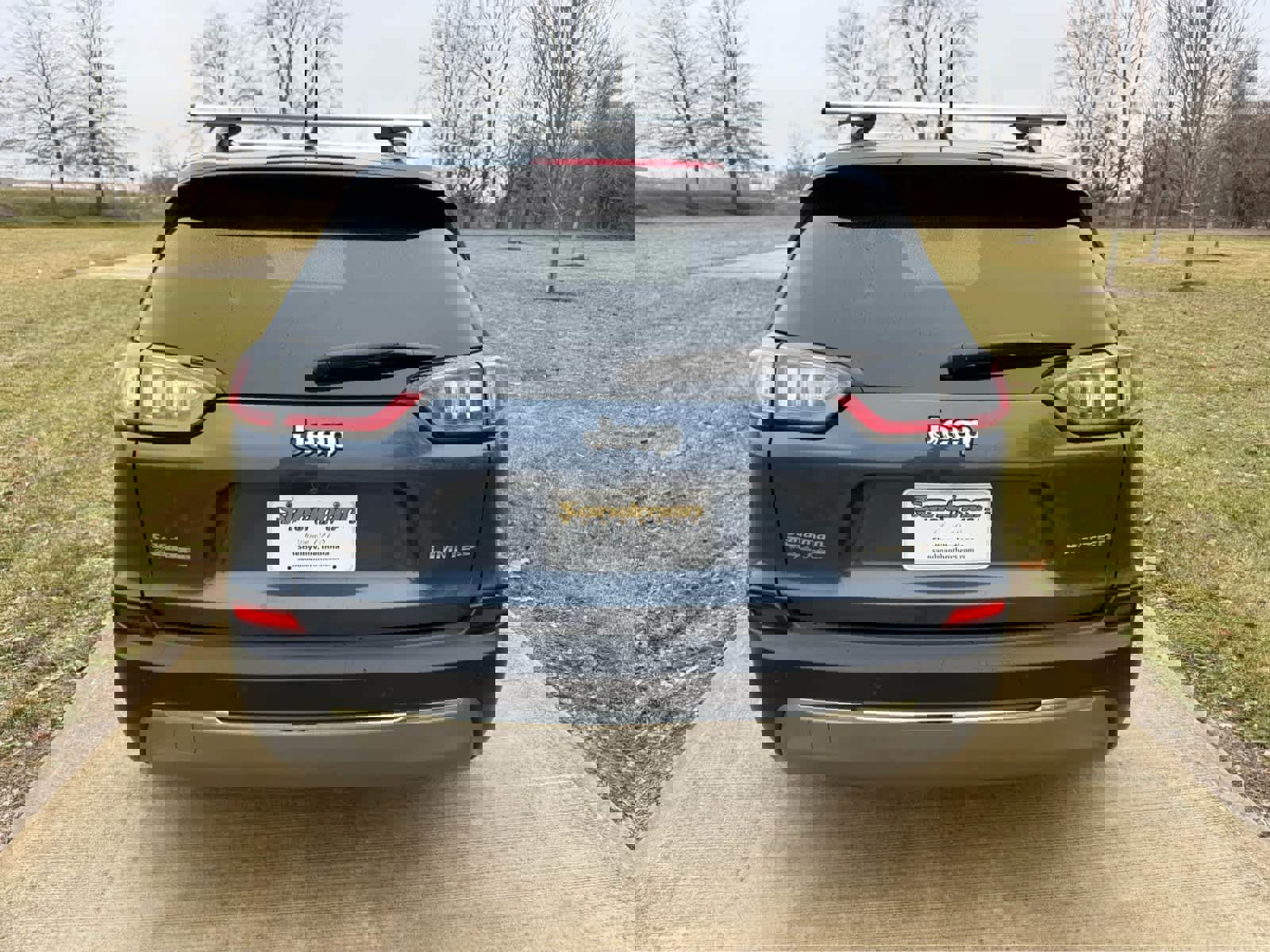 Used 2020 Jeep Cherokee Limited image 6