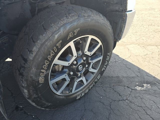 Used 2017 Toyota Tundra SR5 image 28