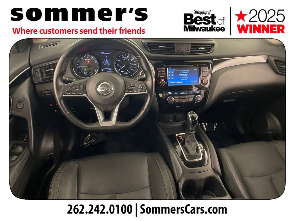 Used 2017 Nissan Rogue Sport SL w/ SL Premium Package image 12