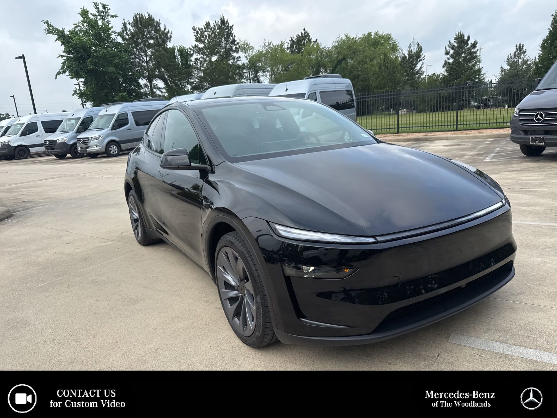 Used 2026 Tesla Model Y Long Range AWD/4WD image 1