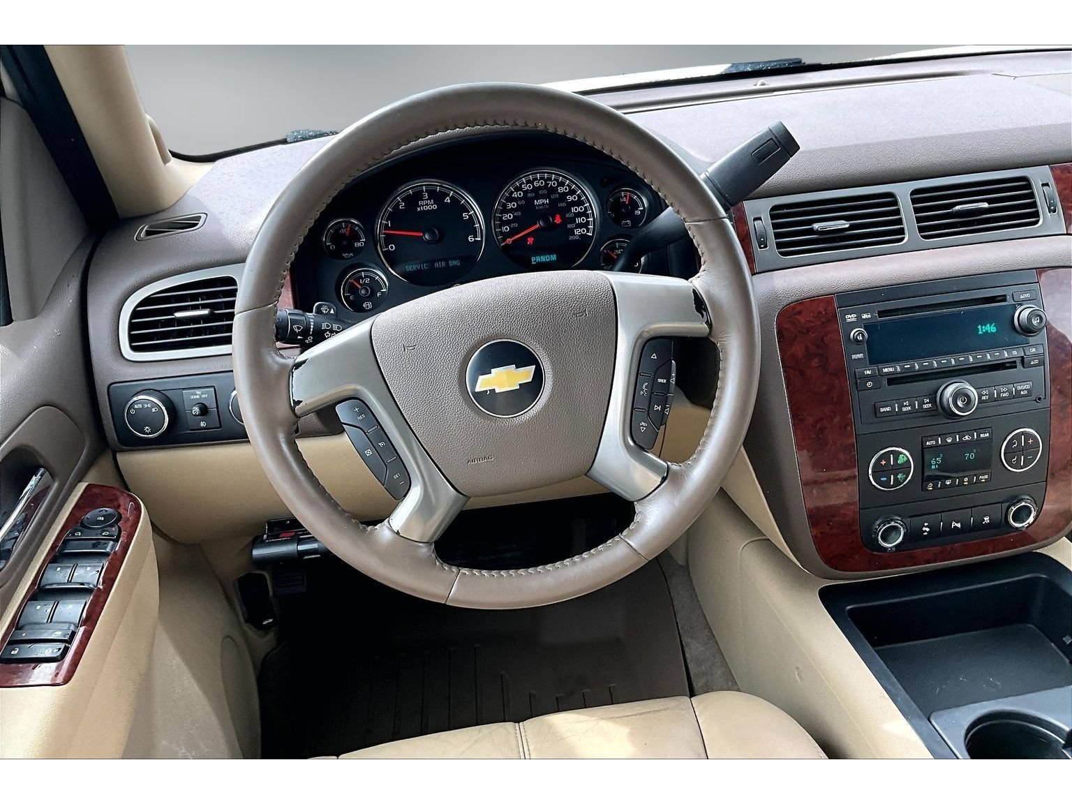Used 2010 Chevrolet Suburban LT AWD/4WD image 17