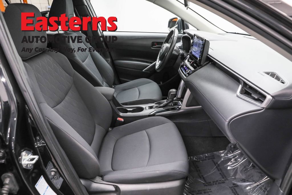 Used 2022 Toyota Corolla Cross LE image 24