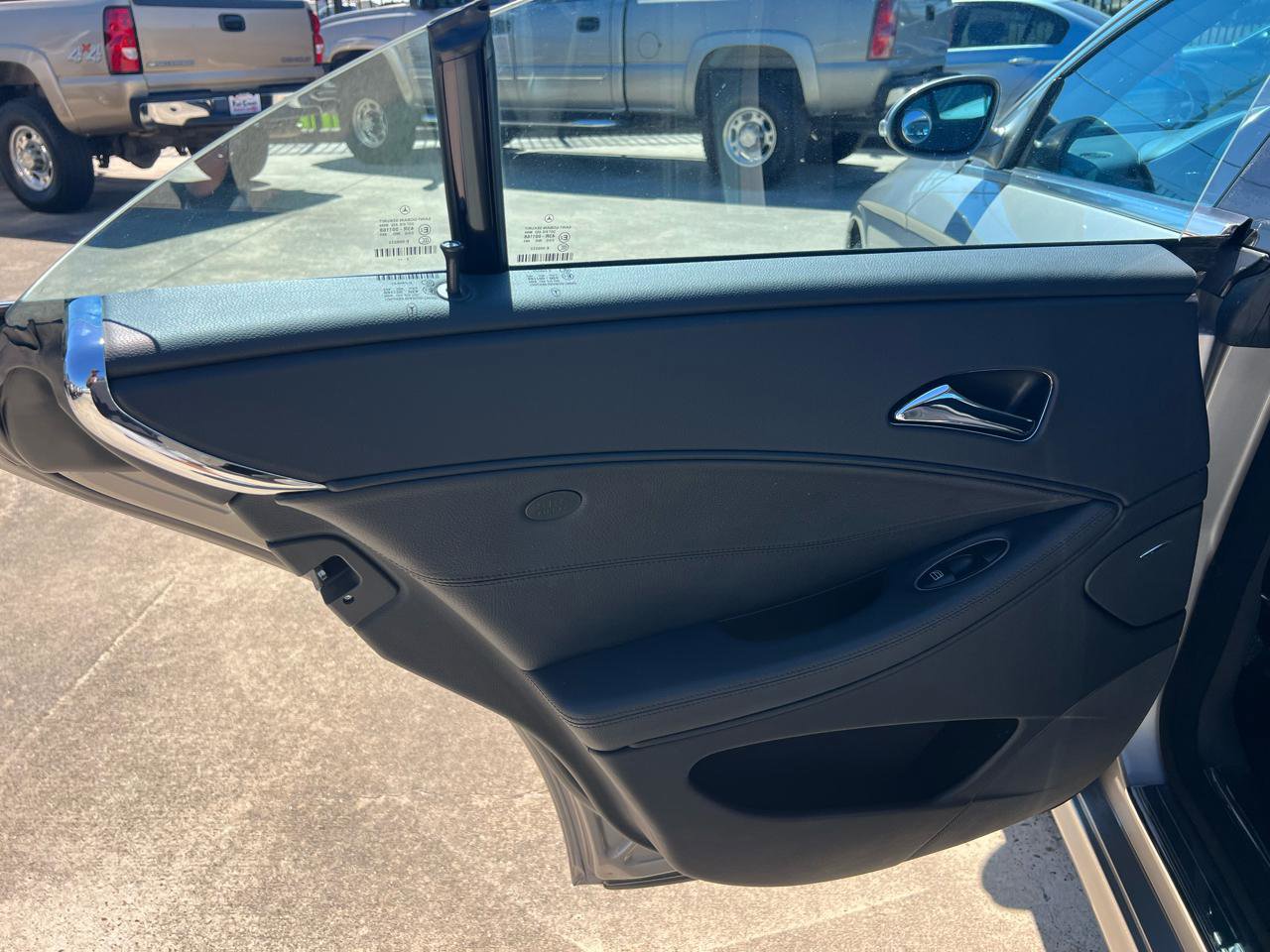 Used 2006 Mercedes-Benz CLS 500 image 24