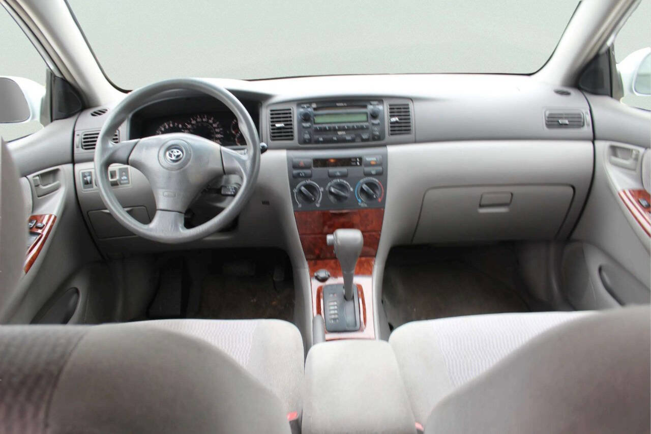 Used 2006 Toyota Corolla LE FWD image 8