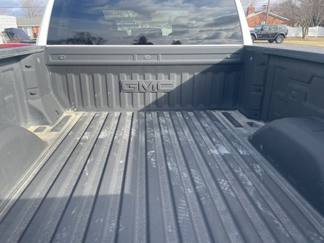 Used 2023 GMC Sierra 1500 SLE image 12