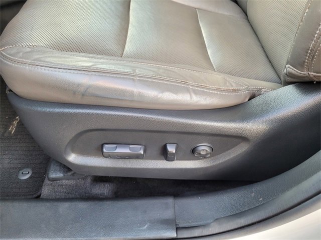 Used 2018 Hyundai Santa Fe Limited image 16