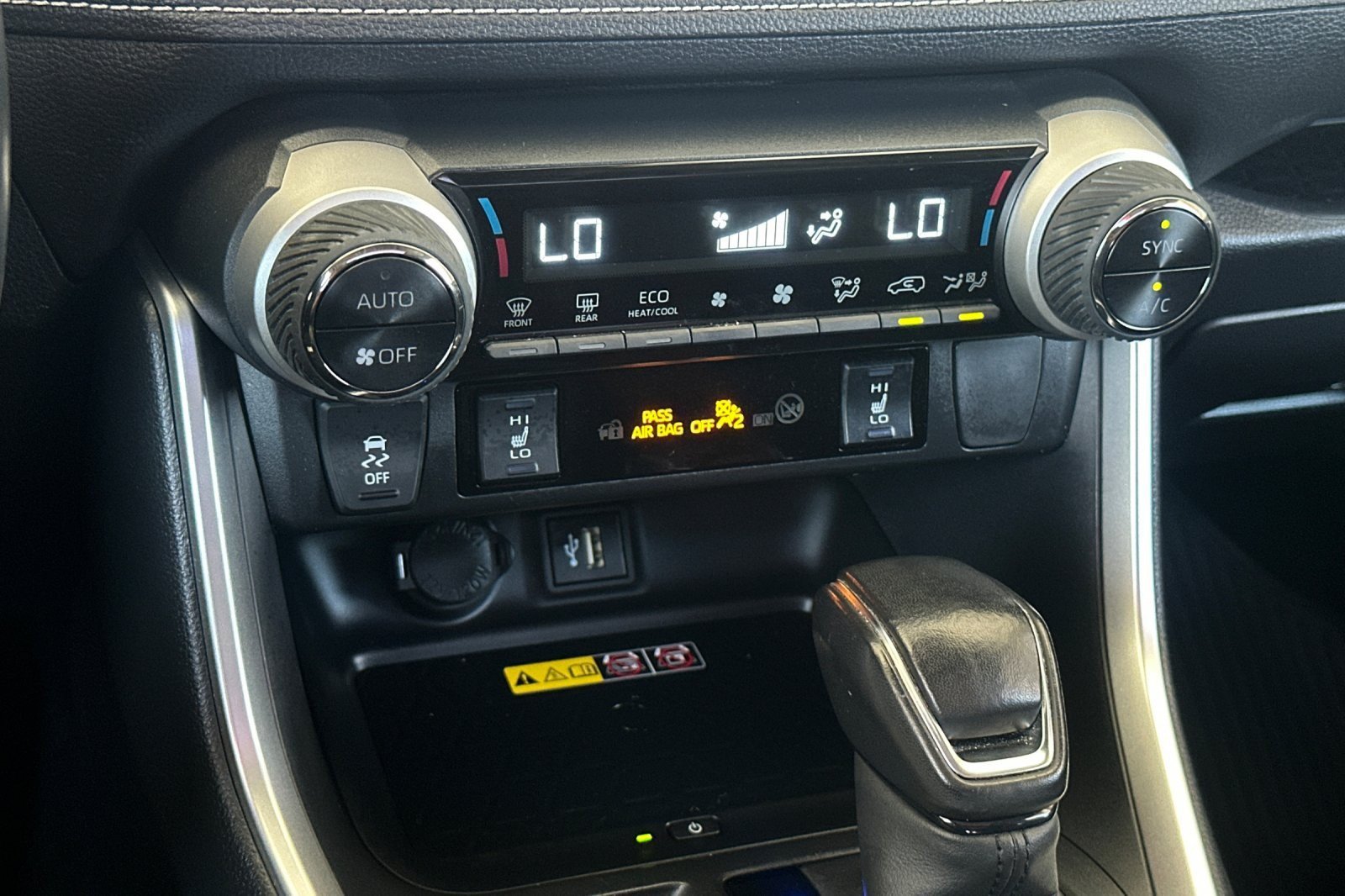 Certified 2024 Toyota RAV4 XLE Premium w/ Weather Package AWD/4WD image 19