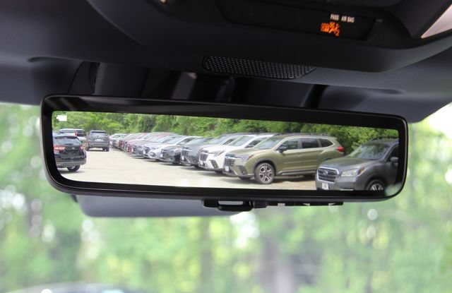 Certified 2025 Subaru Forester Touring AWD/4WD image 33