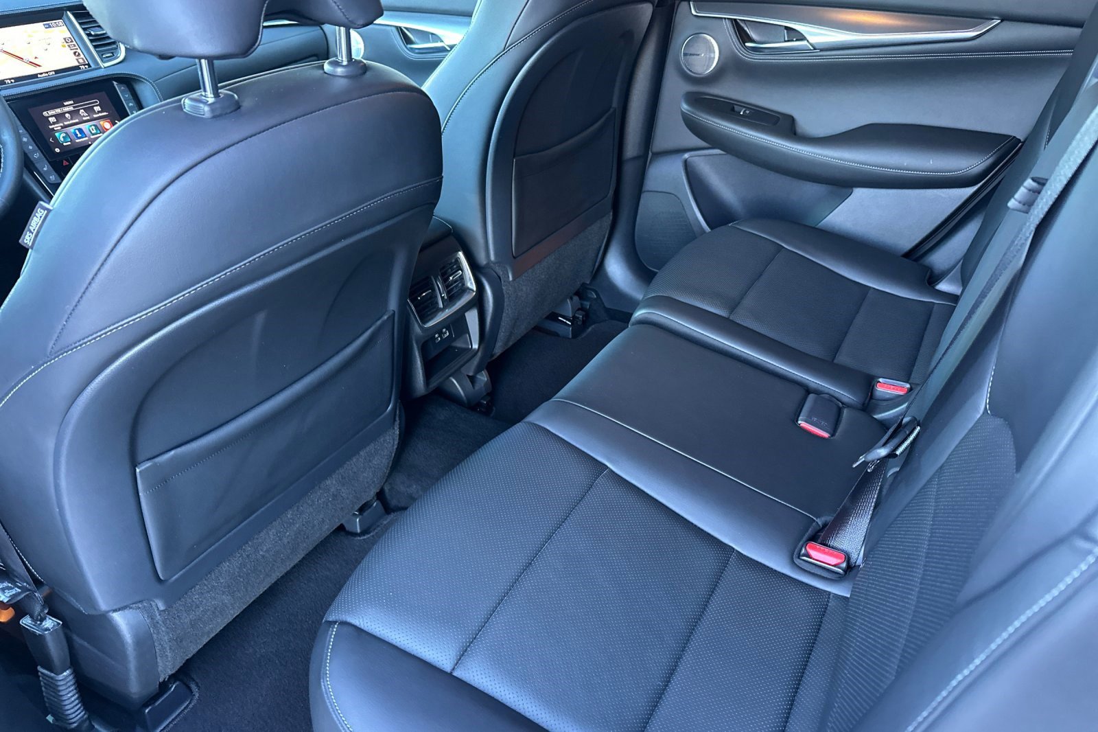 Used 2023 INFINITI QX55 Essential image 15