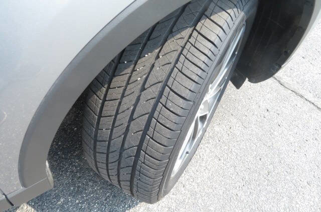 Used 2021 Lincoln Nautilus Reserve w/ Class II Trailer Tow Package image 3