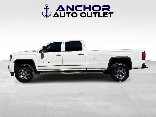 Used 2019 GMC Sierra 3500 Denali w/ Duramax Plus Package AWD/4WD image 5