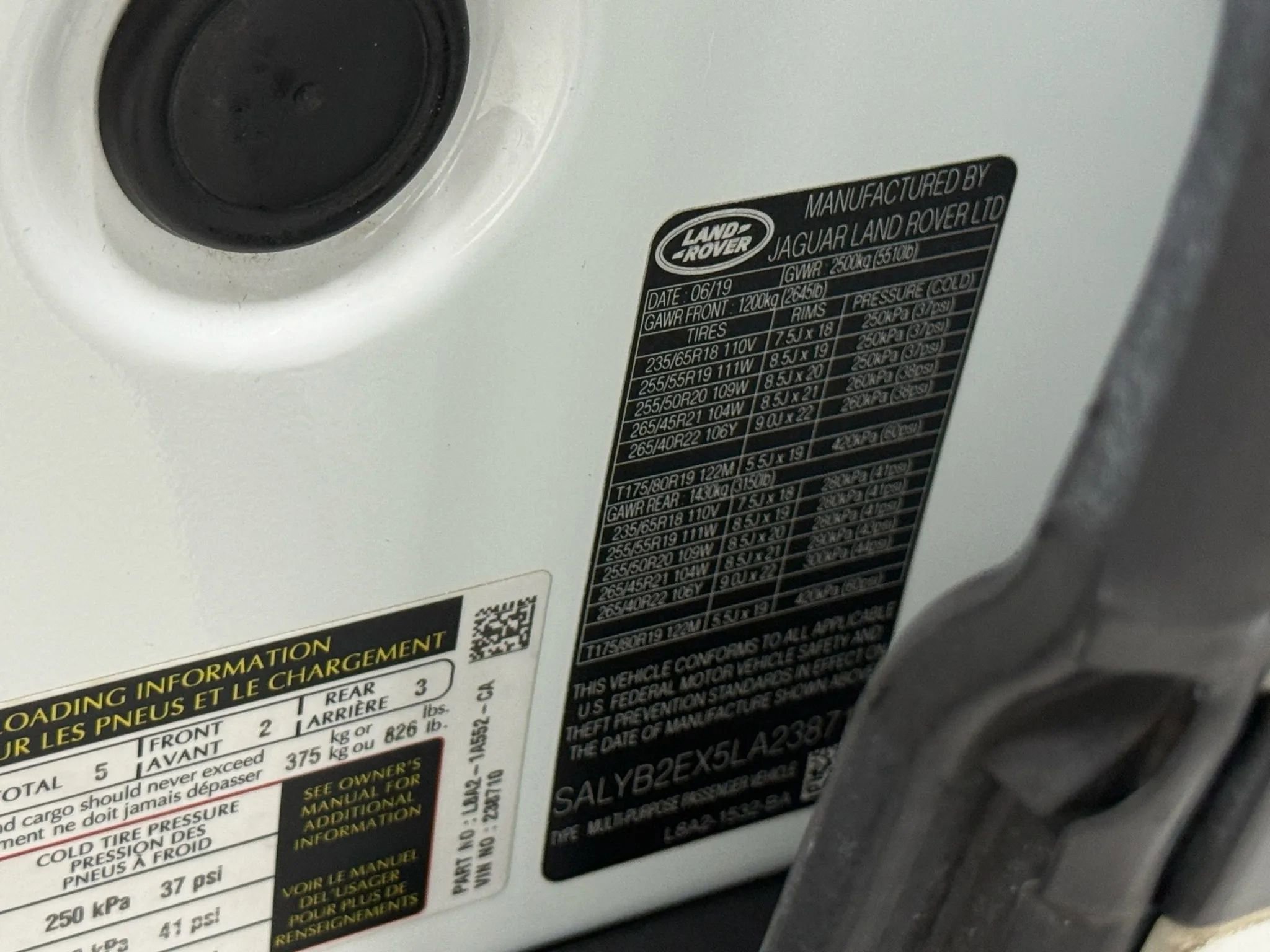 Used 2020 Land Rover Range Rover Velar S image 53