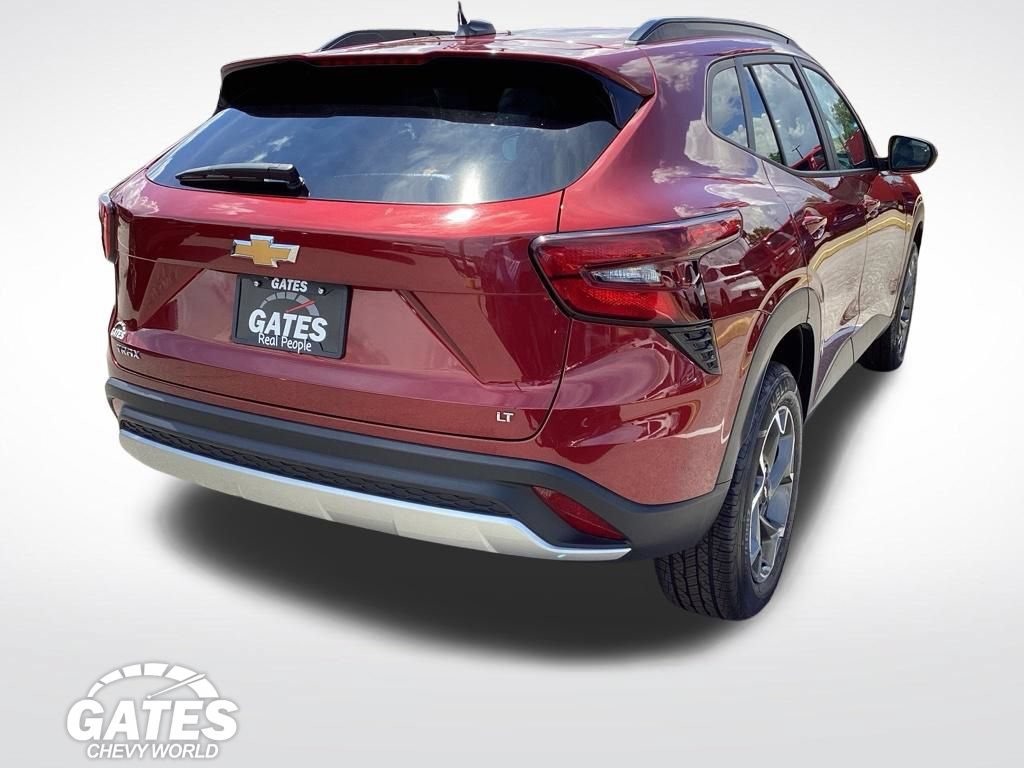 Used 2024 Chevrolet Trax LT w/ Driver Confidence Package FWD image 9