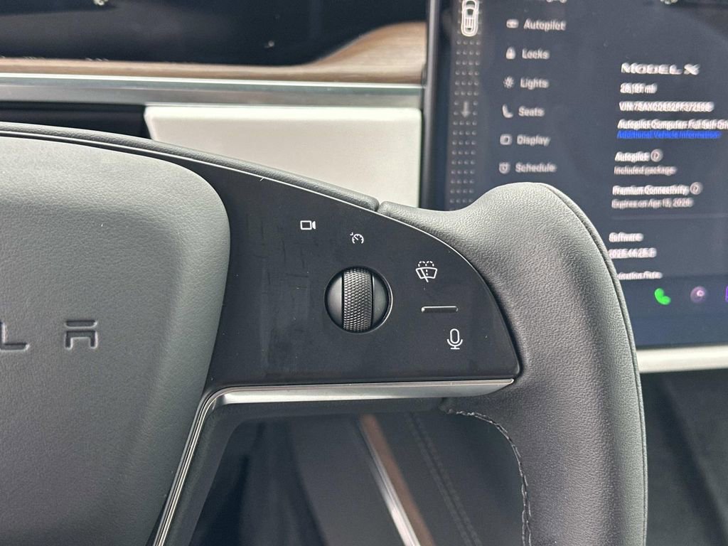 Used 2023 Tesla Model X image 19