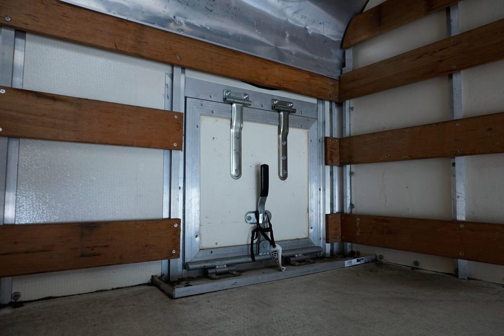 Used 2016 Ford F650 2WD Regular Cab Super Duty image 11