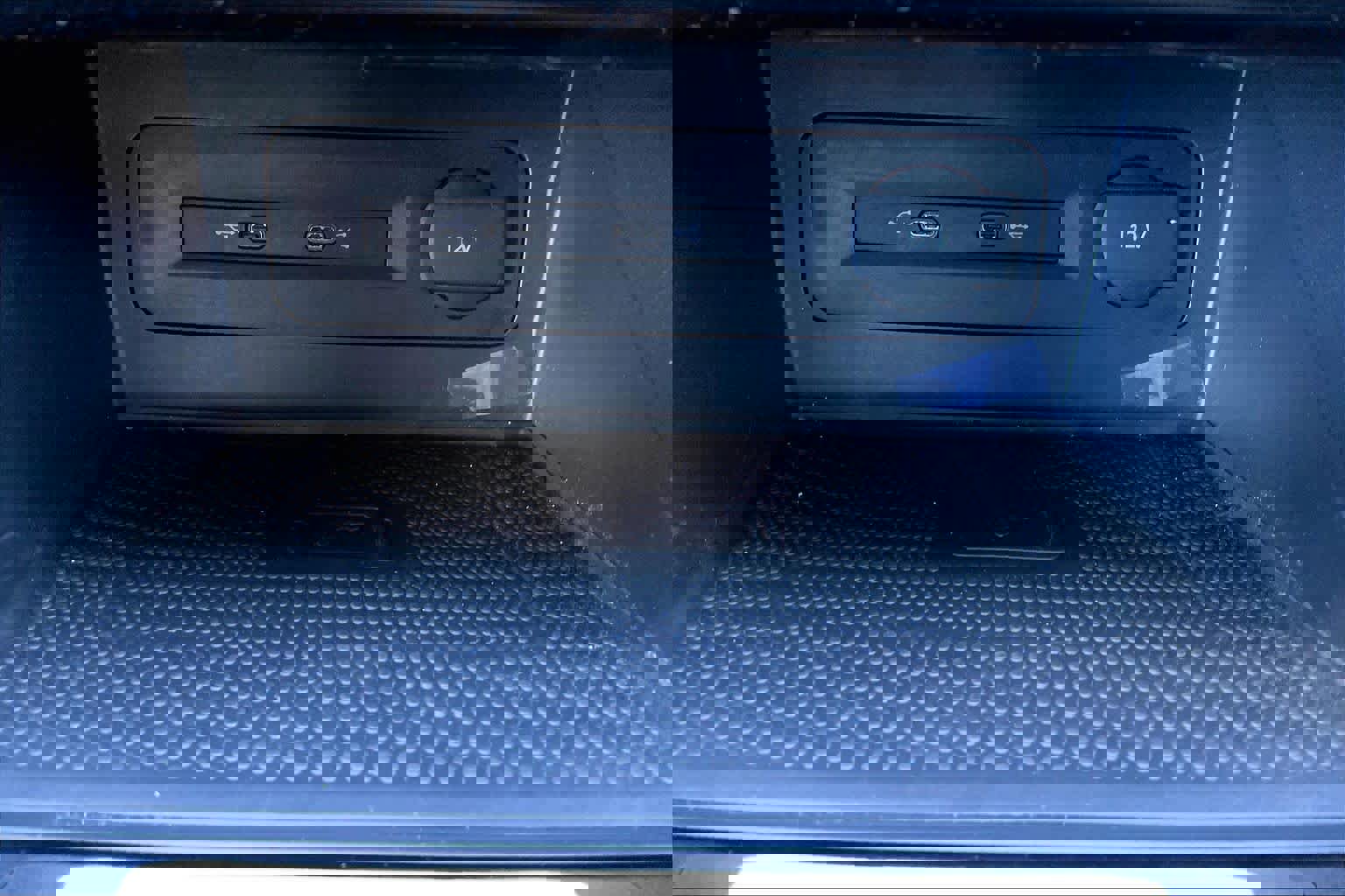 Used 2021 Volkswagen Atlas SEL Premium image 35