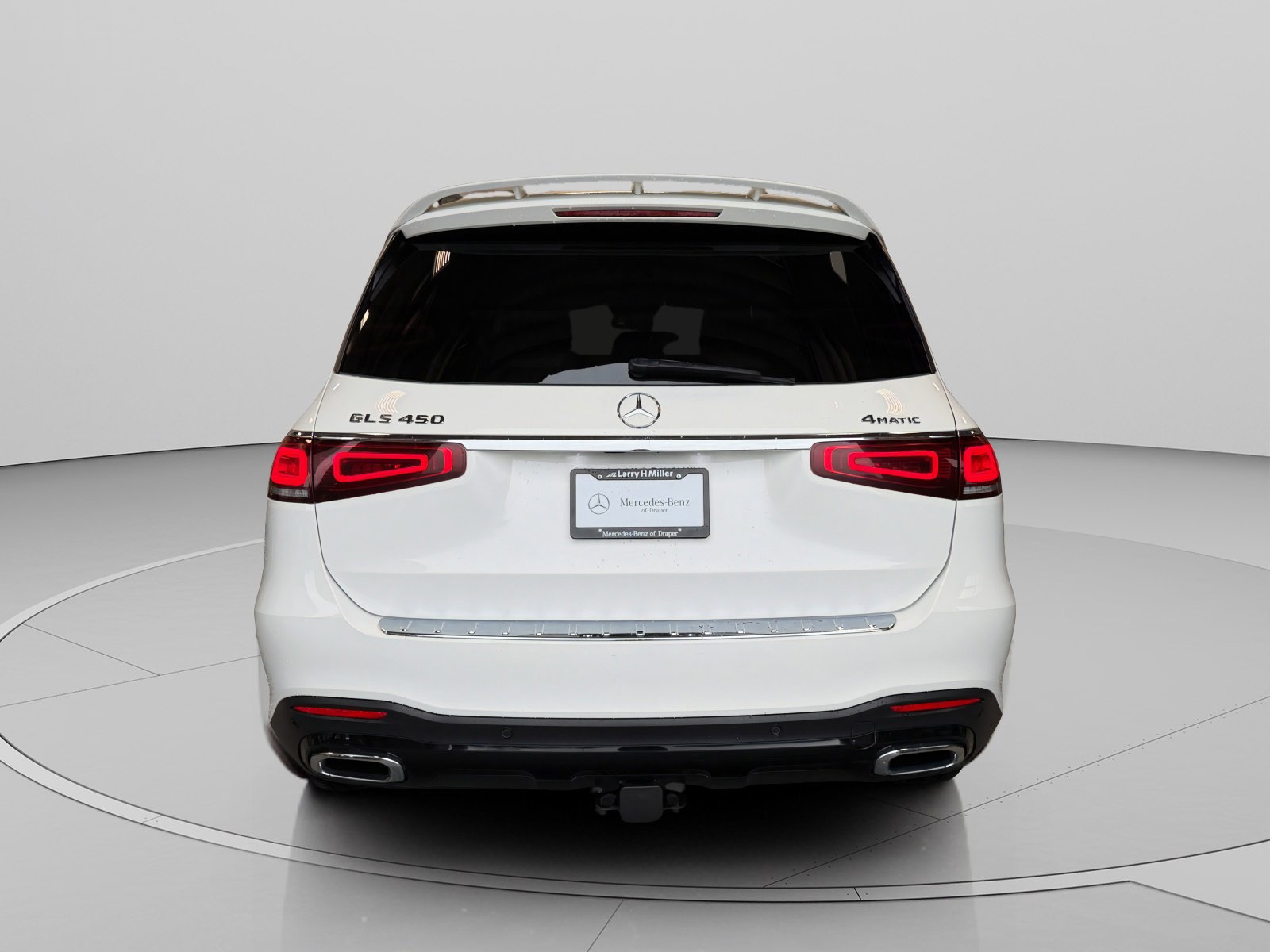 Used 2022 Mercedes-Benz GLS 450 4MATIC image 4