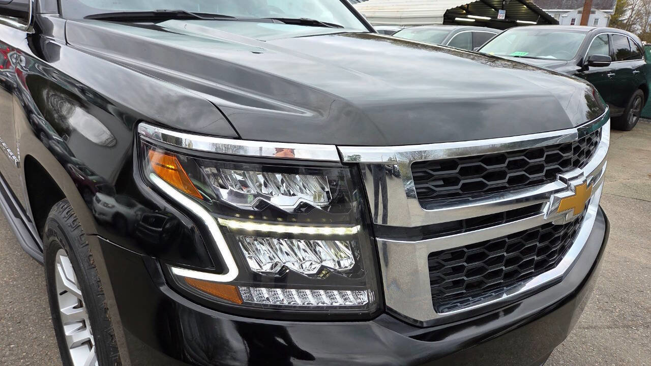 Used 2019 Chevrolet Suburban LT AWD/4WD image 21