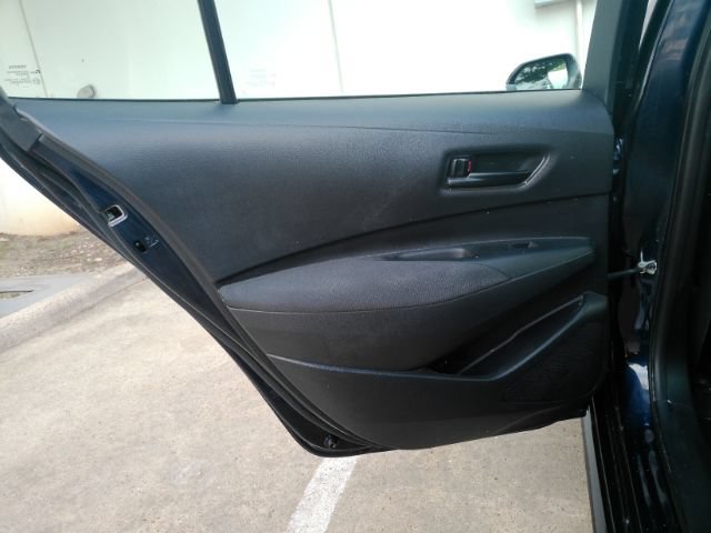 Used 2022 Toyota Corolla LE FWD image 15