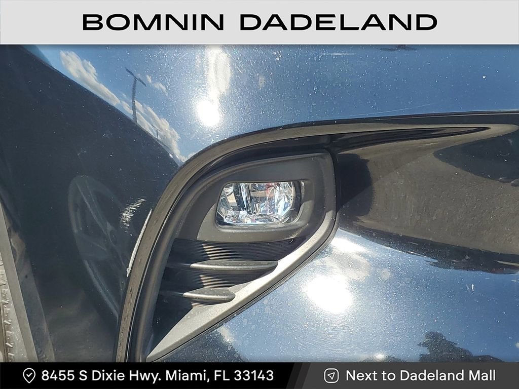 Used 2024 Toyota Highlander LE image 16