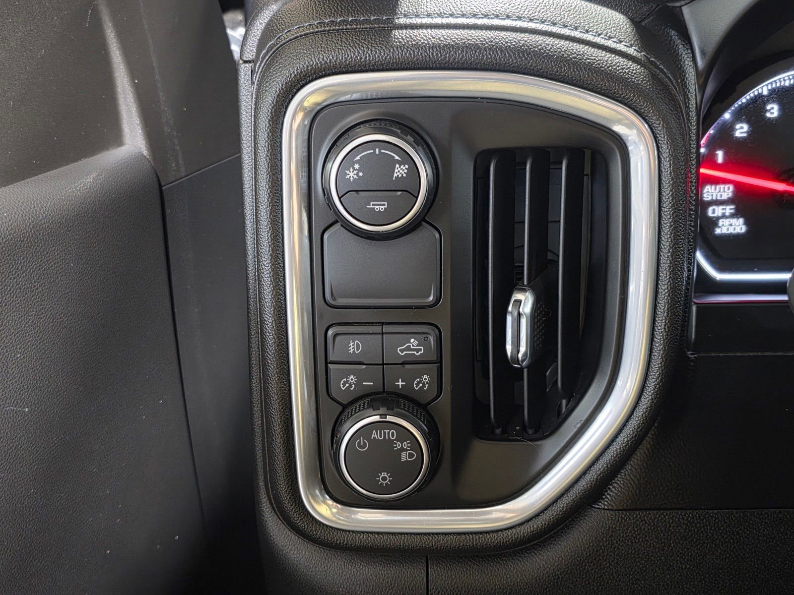 Used 2019 Chevrolet Silverado 1500 RST w/ All-Star Edition RWD image 35