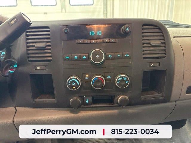 Used 2013 Chevrolet Silverado 1500 W/T RWD image 12