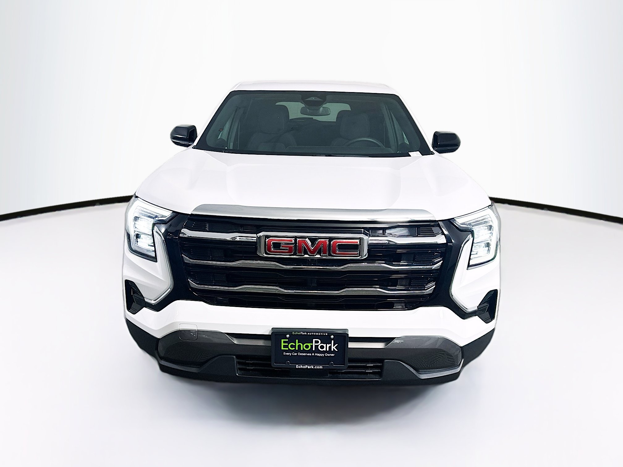 Used 2026 GMC Terrain Elevation FWD image 2