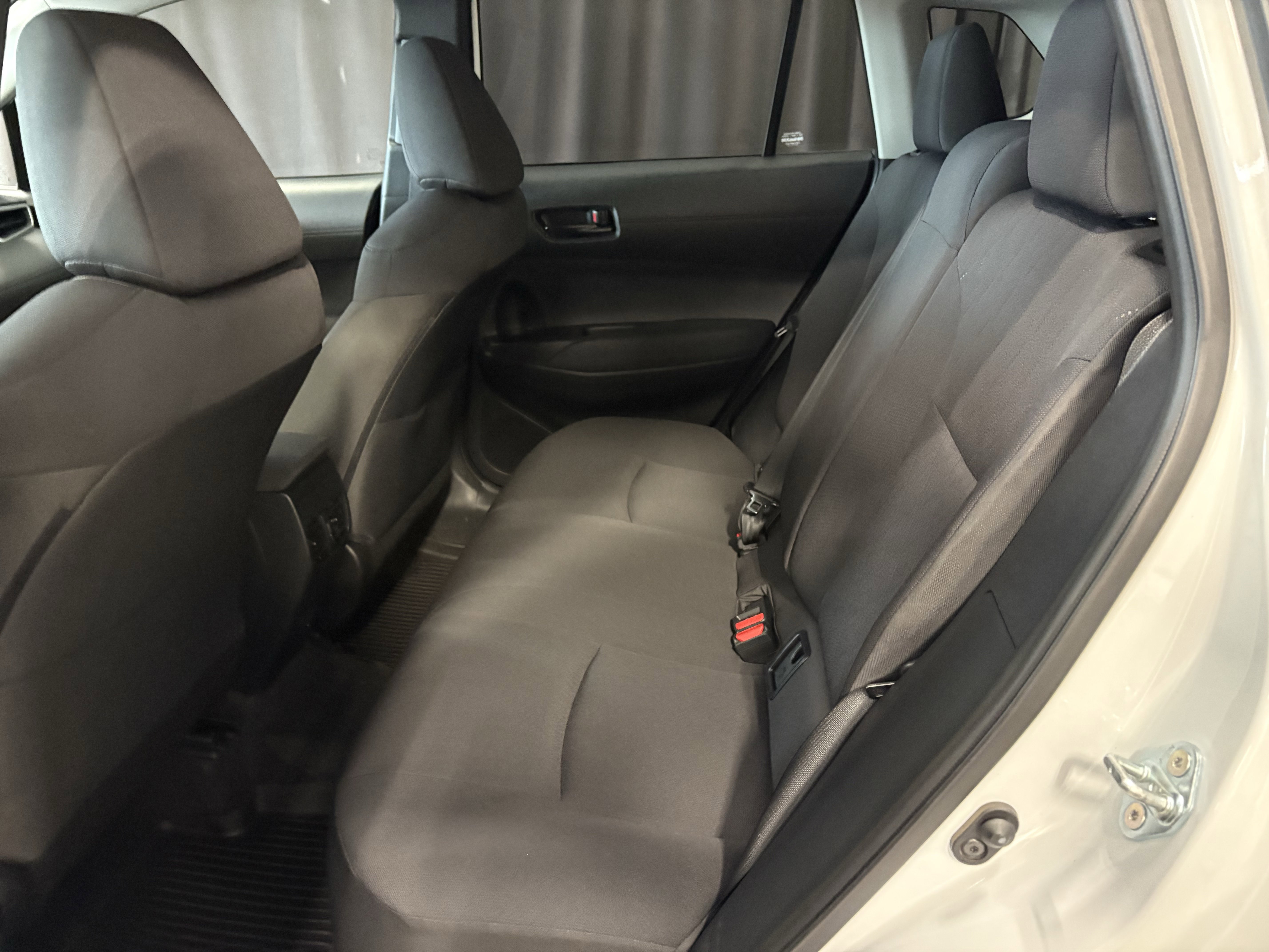 Certified 2024 Toyota Corolla Cross LE image 7