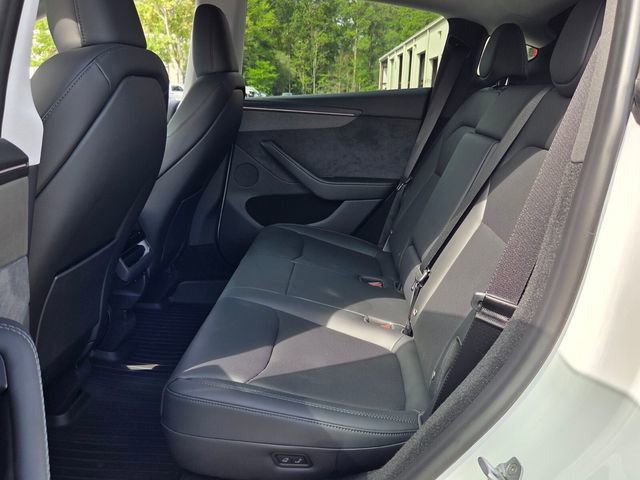 Used 2026 Tesla Model Y Long Range AWD/4WD image 10