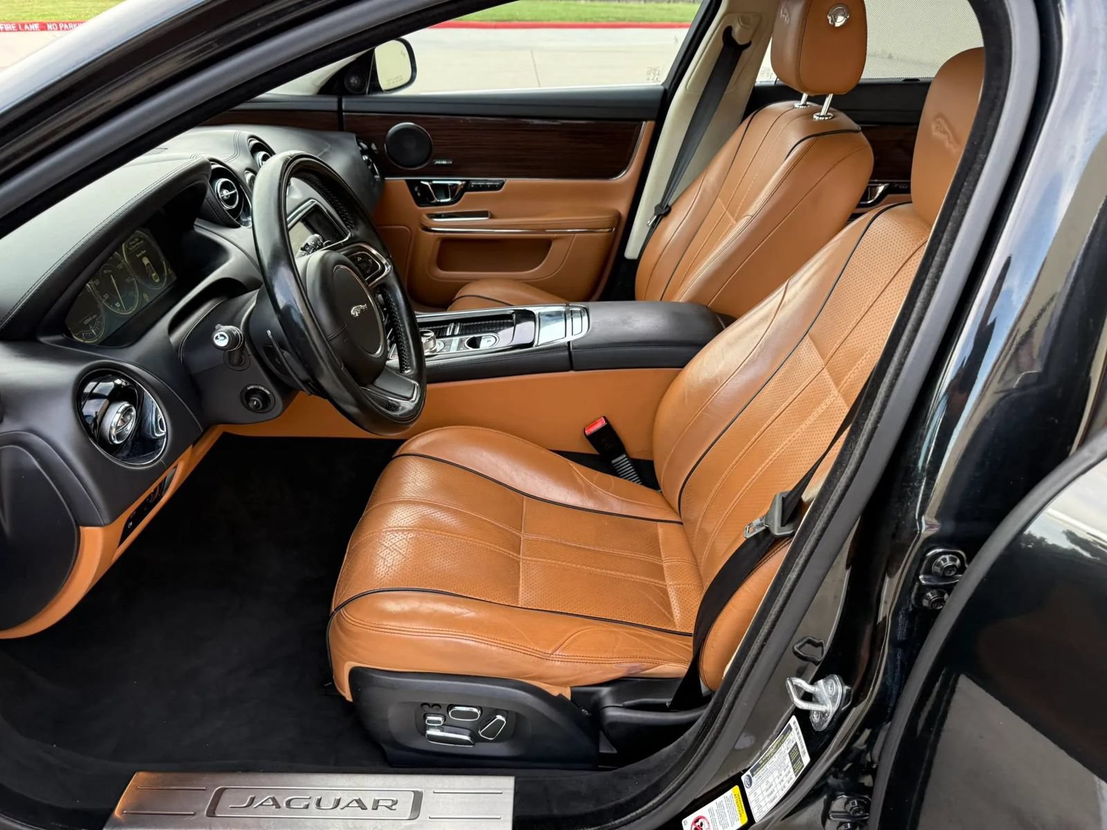 Used 2015 Jaguar XJ L Portfolio AWD/4WD image 11