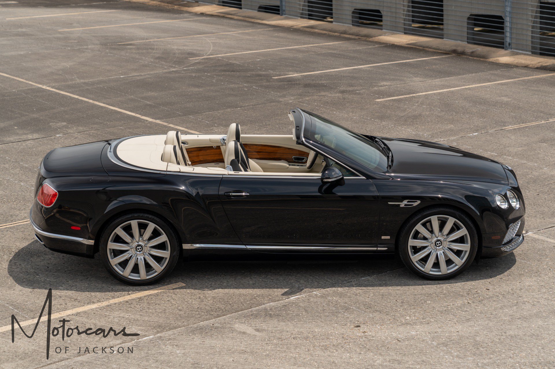 Used 2018 Bentley Continental GT AWD/4WD image 31