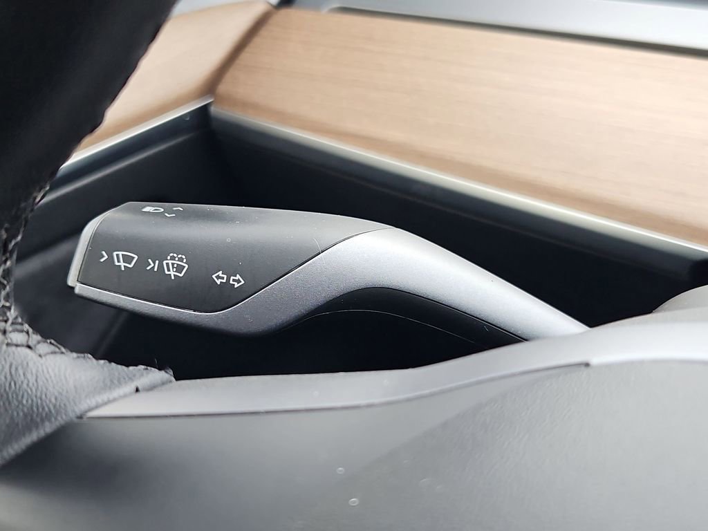 Used 2021 Tesla Model 3 Performance image 18