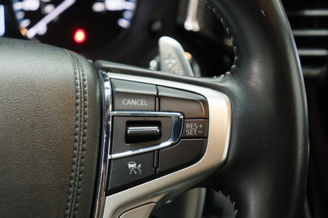 Used 2020 Mitsubishi Outlander SEL AWD/4WD image 12